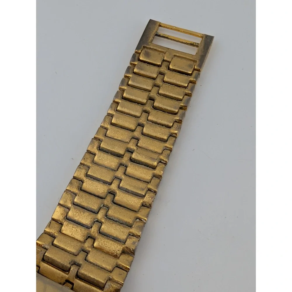 Sahara Men's Tank Watch 25mm Case Gold 7.75